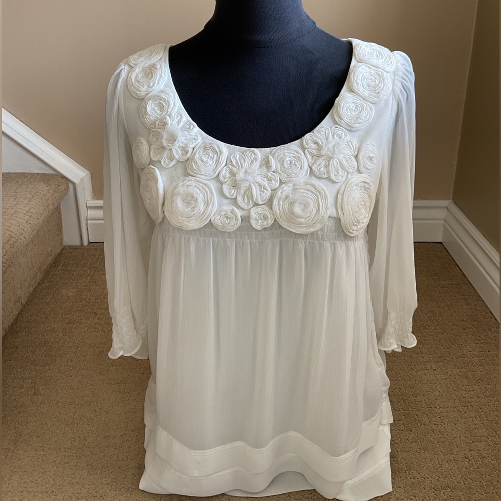 ECI White Floral Appliqué Blouse